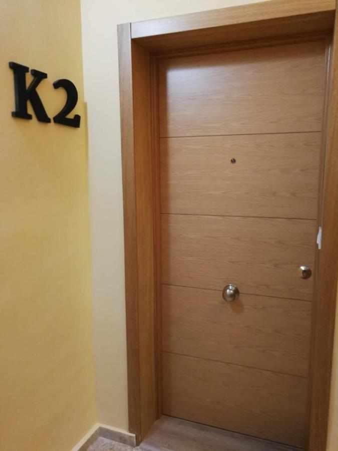 Kubik Apartamentos K1 กาเซเรส ภายนอก รูปภาพ