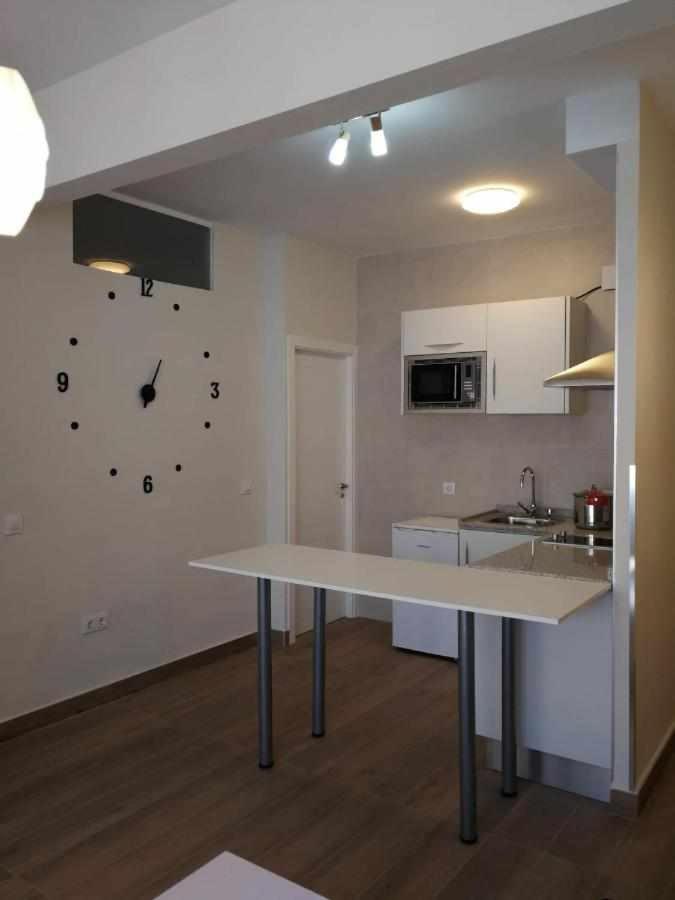 Kubik Apartamentos K1 กาเซเรส ภายนอก รูปภาพ